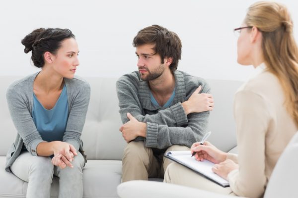 Семейное консультирование Совместная терапия, индивидуальная терапия партнеров.
